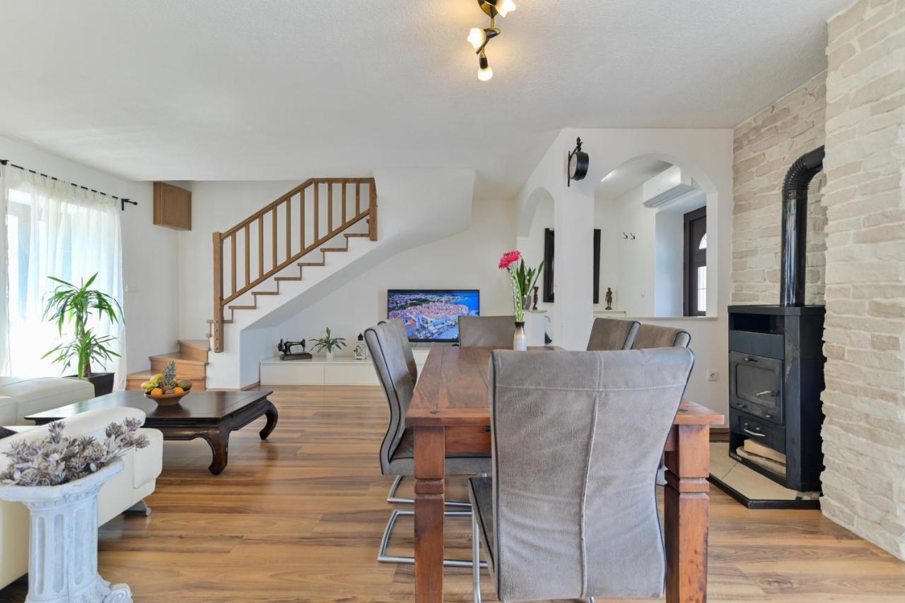 Apartman Ciciliani Трогир Экстерьер фото